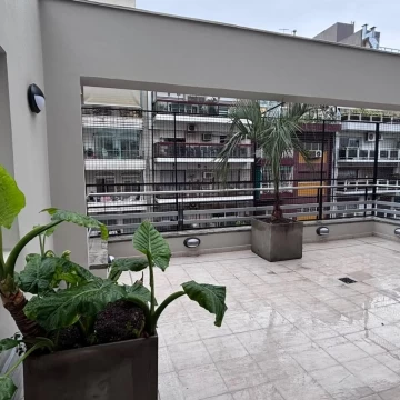 PENTHOUSE 4 AMBIENTES Y TERRAZA ALQUILER