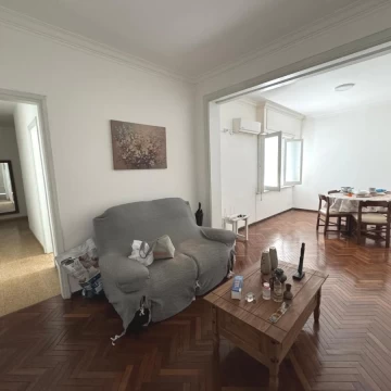 Venta  de Apartamento dos dormitorios en Tres Cruces.