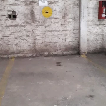 Cochera en venta en Pellegrini 463