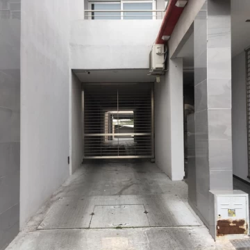 Cochera en venta en Italia 30
