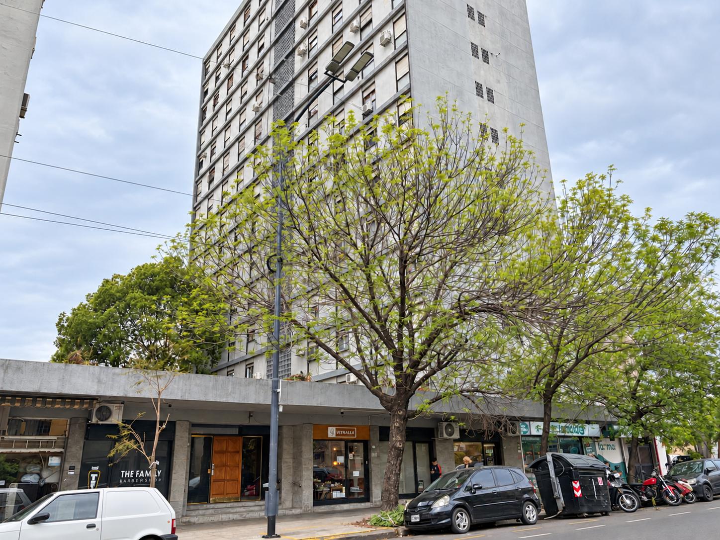 torre sobre calle Olazabal