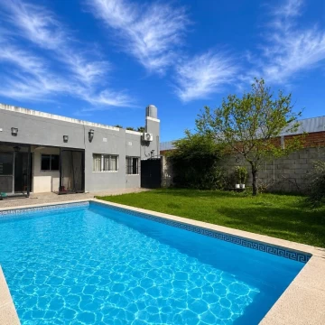 Casa en venta en Barrera 279