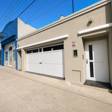 Casa en venta en Domingo Faustino Sarmiento 184