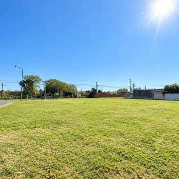 Lote en venta en Balcarce y Cavalli