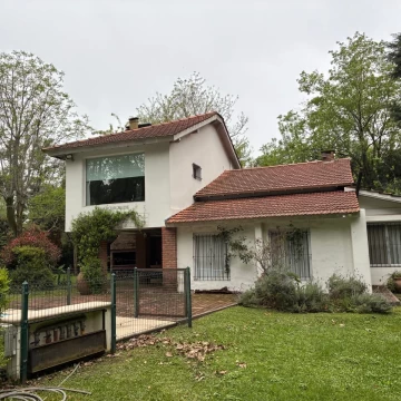 Casa quinta CASAURINAS LUJAN 