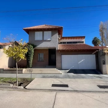 Casa en venta - Barrio Jardín Maristas - Mendoza