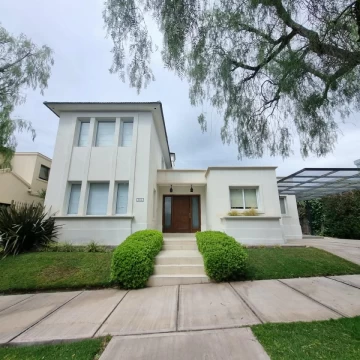 Casa en alquiler