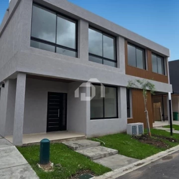 Casa  en Venta en SpringPark Pilar, Pilar, G.B.A. Zona Norte
