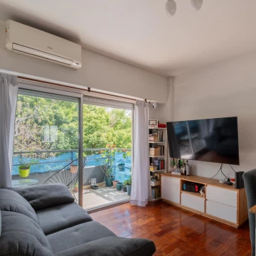 Venta Departamento 2 ambientes en Montecastro Semipiso de Categoría Balcón losa radiante