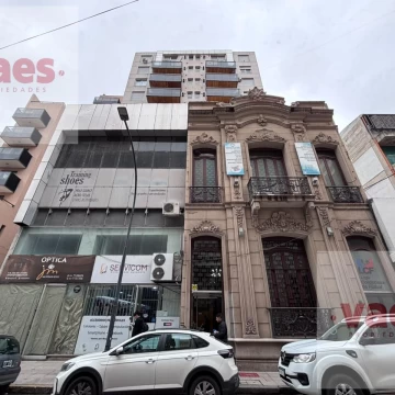 ALQUILER – Oficina de 150m² con privados y seguridad 24hs en el Centro de Córdoba