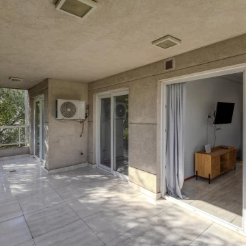 Venta Departamento 3 ambientes balcon amplio cochera Caballito