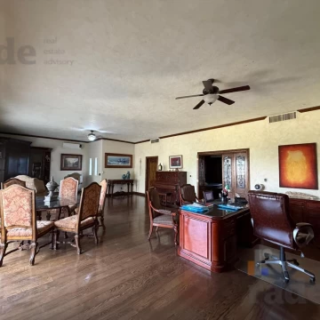 1791832647.jpg