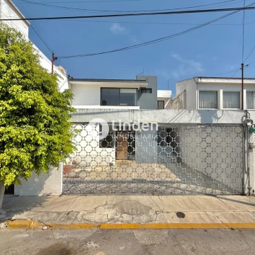 CASA EN VENTA EN FRACCIONAMIENTO ESTRELLAS DEL SUR, ZONA ANGELÓPOLIS