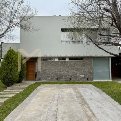 Casa  en Venta en La Comarca, Tigre, G.B.A. Zona Norte
