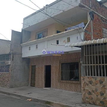 VENTA DE CASA RENTERA EN EL SUR DE GUAYAQUIL (RAH)