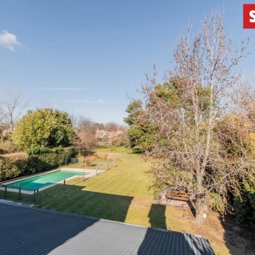 SOLDATI, en exclusiva, vende en Ayres de Pilar casa muy solida. Excelente lote, piscina
