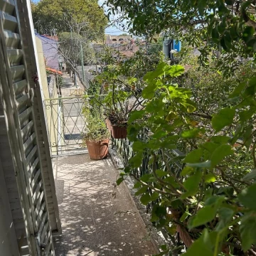 Casa en venta  en Olivos con amplia terraza