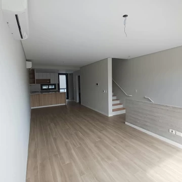 Departamento en Vicente López 4 ambientes con Cochera y Terraza propia