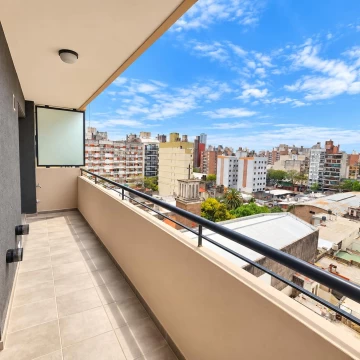 Departamento a estrenar. Calidad superior. Amplio. Balcon corrido. Impecable!