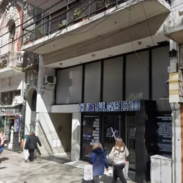 Local Comercial de 240 m² en Planta Baja y 7 Metros de Frente – Flores