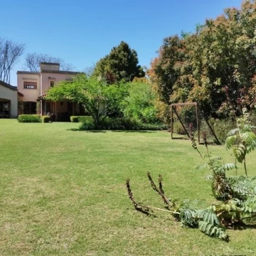 Casa Alq. Temporario en Corredor Bancalari 3900
