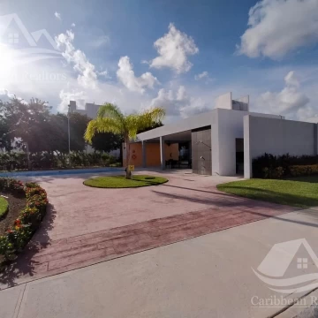 Casa en Renta en Jardines del Sur 6