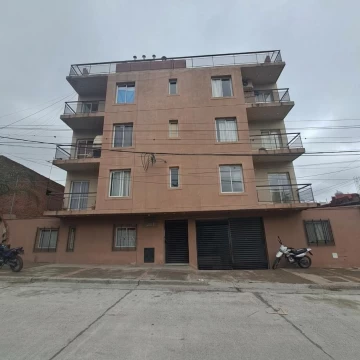 Venta Departamento Planta Baja - Los Huaicos