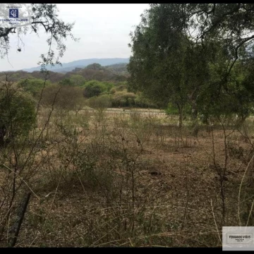 Exclusivo lote de 3.505 m² con escritura en Club de Campo La Tuquita