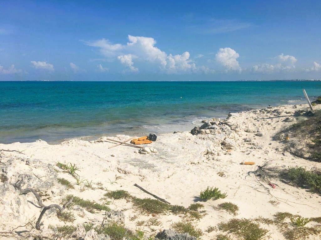TERRENO USO COMERCIAL ISLA BLANCA VENTA