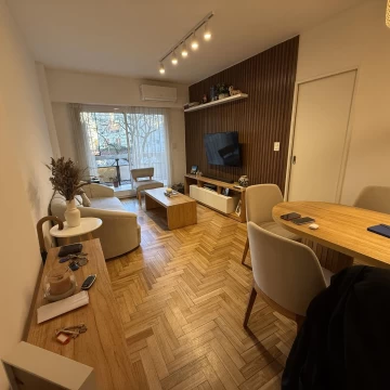 Departamento de 3 ambientes con balcón en venta Las Cañitas