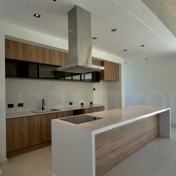 Casa moderna en venta en Nordelta, Barrio Las Tipas, 3/4 dormitorios