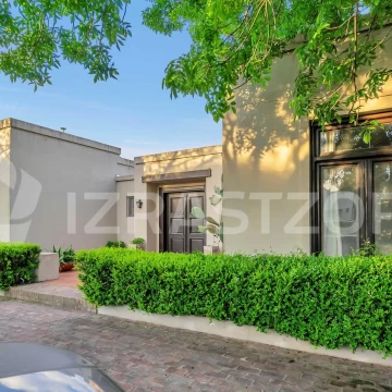 Casa en El Lucero en venta, 3 dorm,  jardin y  pileta