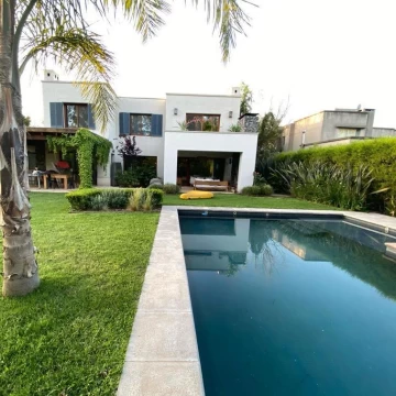 Casa para Navidad y Año Nuevo más enero con 4 dormitorios