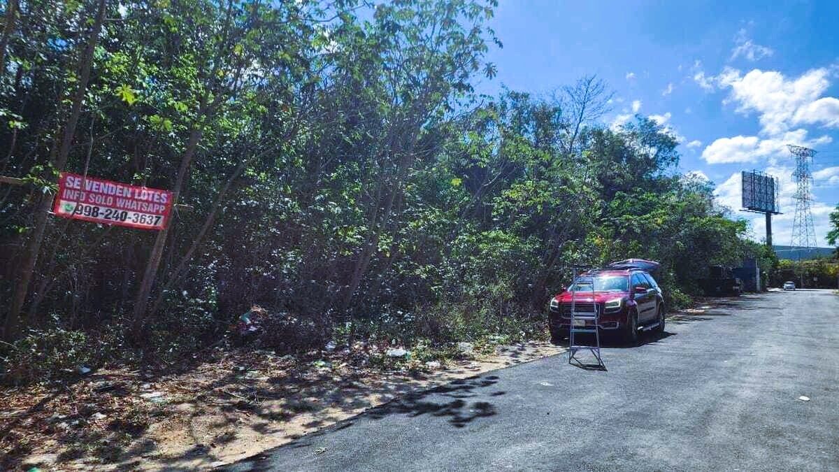 TERRENO EN VENTA AV HUAYACAN CANCUN