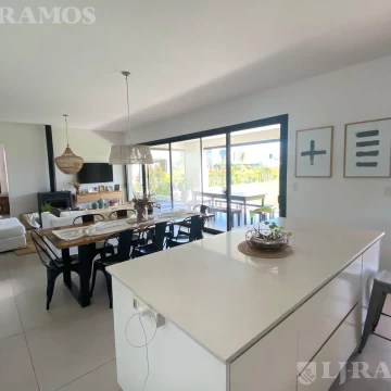 Casa en Barrio Vistas - Puertos / Escobar