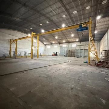 Local comercial y deposito premium en Alberdi