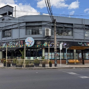 Venta terreno sobre Av. Rivadavia en Haedo Sur