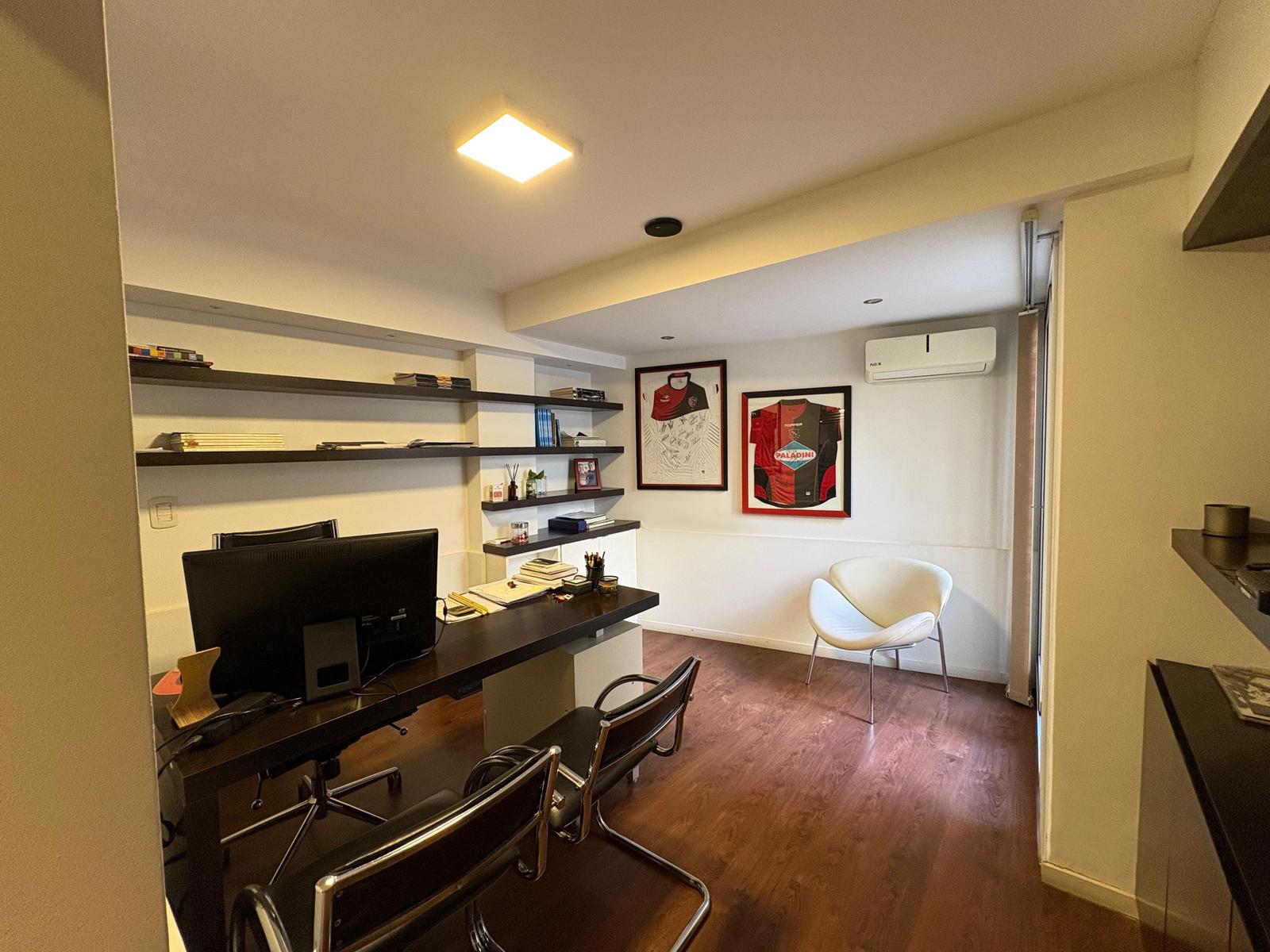 -Oficina en venta en Barrio Abasto
