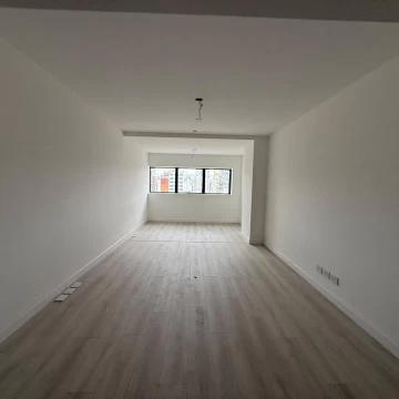 Oficina premium en alquiler, zona Parque España, Rosario.