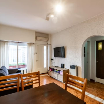 Venta PH en Ramos Mejía | Sin expensas | Patio privado y cochera