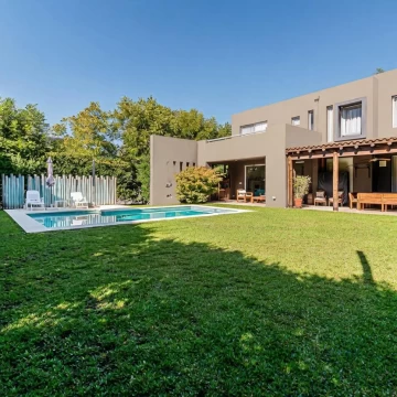 Alquiler  | Casa con 4 dormitorios | La Alameda, Nordelta