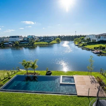 Casa en venta en Virazón. Nordelta-4 suites-A la laguna
