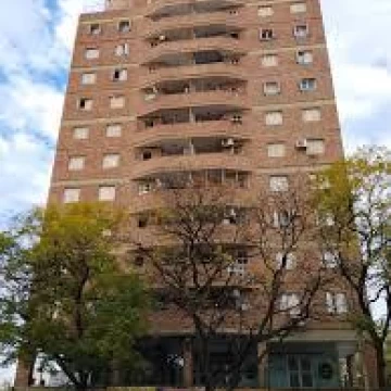 Cocherra en calle Pueyrredon al 600