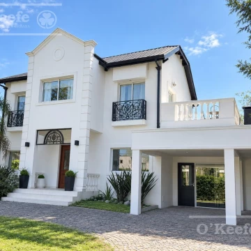 Casa en venta 5 ambientes en Village del Parque - Escritura Inmediata