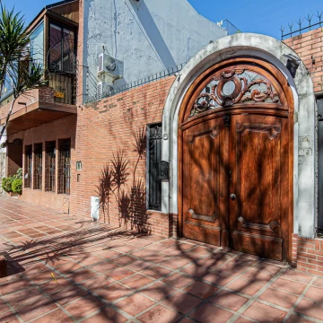 Venta de terreno en colegiales doble frente!