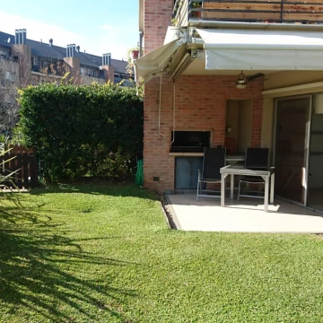 Departamento 3 ambientes en Venta  con Jardin, Parrilla, Cochera y Baulera en Nordelta