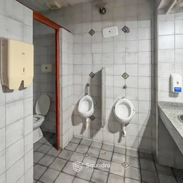 1792177954.jpg
