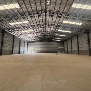 Nave Industrial en Francisco Alvarez
