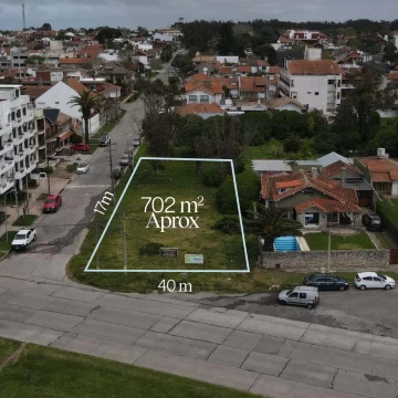 Terreno en venta en Punta Mogotes con proyecto de 2.400 m²