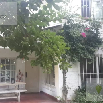 Casa en  Altos del Barranco.